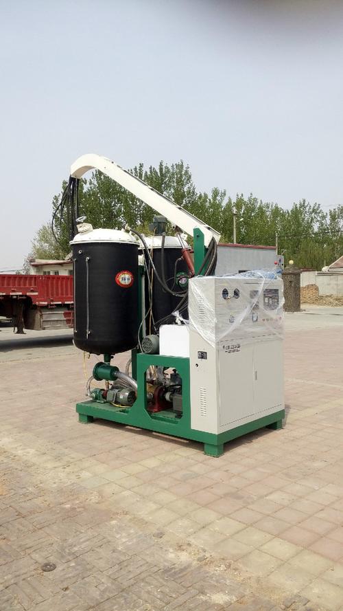 多功能小型聚氨酯低壓發泡機/加工價格_化工機械設備_塑料工業專用